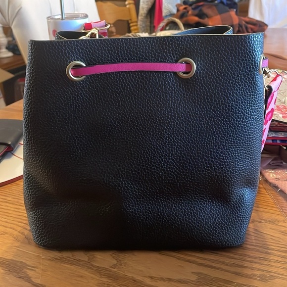 Lavish Leopard Bucket Handbag, Excellent Condition - Picture 5 of 8